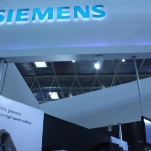 第十一届中国国际机床展览会在京隆重召开